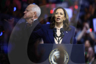 Kamala Harris introduces Tim Walz