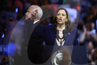 Kamala Harris introduces Tim Walz