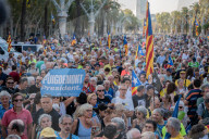 Barcelona_Institutional event near the Parliament of Catalonia to receive Carles Puigdemont.