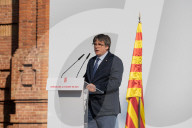 Barcelona_Institutional event near the Parliament of Catalonia to receive Carles Puigdemont.