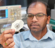 Inexpensive dressing heals chronic wounds up to 30 percent faster