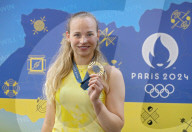 Ukrainian fencer Yuliia Bakastova brings home Olympic gold medal 