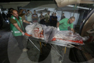 Injured Gazans arrive hospital after Israeli attack