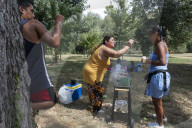 Parco Lambro. Milanesi festeggiano il ferragosto grigliando al parco