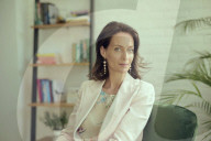 'Money pervades everything': the psychotherapist Vicky Reynal delving into our deep anxiety about finances.