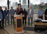 Rock legend Gene Simmons promotes his 'Moneybag Soda'