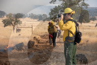 'I see what the fire may do': the college student documenting wildfires from the frontlines