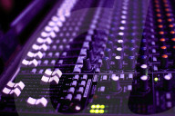 2014.08.22 - Console de mixage son  Mackie, illustration