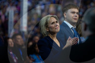 Tim Walz addresses DNC, Day 3