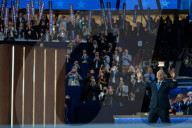 Tim Walz addresses DNC, Day 3