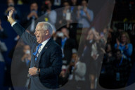 Tim Walz addresses DNC, Day 3