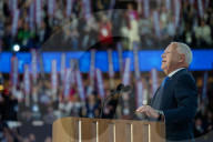 Tim Walz addresses DNC, Day 3