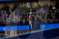 Tim Walz addresses DNC, Day 3