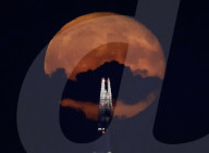 Super Blue Moon in London, UK.