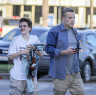 PREMIUM EXCLUSIVE Divorced Ben Affleck takes kids to see a movie