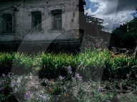 At the Sudzha crossing where Ukrainian troops pushed into Russia nerves are tense