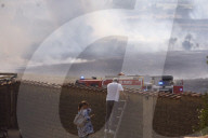 Roma, Incendio vicino alla pista dell&#x2019;Aeroporto di Fiumicino partito da un campo agricolo