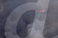 Roma, Incendio vicino alla pista dell&#x2019;Aeroporto di Fiumicino partito da un campo agricolo