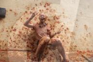 FEATURE - Über 150 Tonnen Tomaten für das Fest der Tomate in Bunol, Valencia