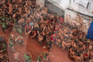 FEATURE - Über 150 Tonnen Tomaten für das Fest der Tomate in Bunol, Valencia