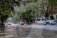 Maltempo a milano, strade allagate