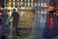 NEWS - Frankreich: Überschwemmungen im Hafen von Marseille nach sintflutartigen Regenfällen