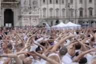 Milano - il tradizionale Dance On con Roberto Bolle