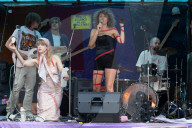Meet the postpartum punks - Pushy Pushy Pushy. A primal scream in the face of all tradwives.