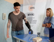 Une équipe de recherche a développé la première prothèse de main au monde à contrôle magnétique
