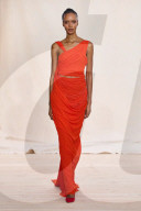 MODE - London Fashion Week Frühling/Sommer 2025: Standing Ground
