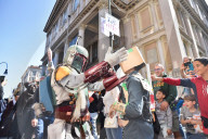 Sfilata delle Legioni Imperiali di Star Wars organizzata dal Museo Nazionale del Cinema in occasione con la mostra &quot;Movie Icons&quot; a Torino
Sfilata delle Legioni Imperiali di Star Wars organizzata dal Museo Nazionale del Cinema in occasione con l