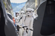 Sfilata delle Legioni Imperiali di Star Wars organizzata dal Museo Nazionale del Cinema in occasione con la mostra &quot;Movie Icons&quot; a Torino
Sfilata delle Legioni Imperiali di Star Wars organizzata dal Museo Nazionale del Cinema in occasione con l