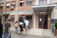 Violenze in corsia, manifestazione e proteste di medici e sanitari a Foggia