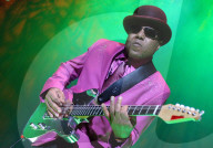 Tito Jackson Performs in Sheffield 2009