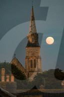 FEATURE - SN_FULL_HARVEST_SUPERMOON_02