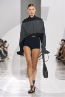 MODE - Milano Fashion Week Frühling/Sommer 2025: Max Mara