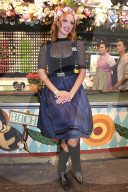 Almauftrieb in der Käfer Wiesn Schänke auf dem 189. Oktoberfest 2024 auf der Theresienwiese in München