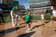 Oakland A's miserably lose their last game before limping to Las Vegas