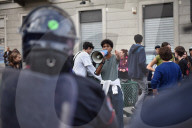 Studenti contestano il ministro dell'istruzione e del merito, Giuseppe Valditara, in visita presso Piazza dei Mestieri a Torino
