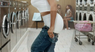 Beyonce recreates classic Levis ad with a twist