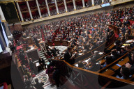 Discours de politique générale du nouveau Premier ministre Michel Barnier à l'Assemblée nationale à Paris