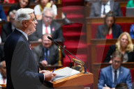 Discours de politique générale du nouveau Premier ministre Michel Barnier à l'Assemblée nationale à Paris