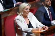Discours de politique générale du nouveau Premier ministre Michel Barnier à l'Assemblée nationale à Paris