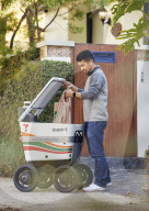 Autonomous robot home food delivery takes to skies.