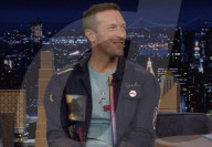 Chris Martin dans le talk-show The Tonight Show avec Jimmy Fallon