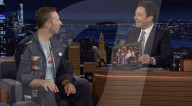 Chris Martin dans le talk-show The Tonight Show avec Jimmy Fallon