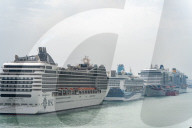 Barcelona - Barcelona will limit the arrival of cruise ships.