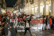 Torino, fiaccolata Palestina libera, Libano libero presso Piazza Castello