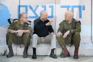 Netanyahu visits northern front