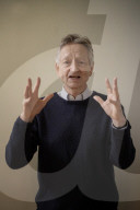 Bernie Sanders, Elon Musk and White House seeking my help, says 'godfather of AI' Geoffrey HintonBernie Sanders, Elon Musk and White House seeking my help, says 'godfather of AI' Geoffrey Hinton
